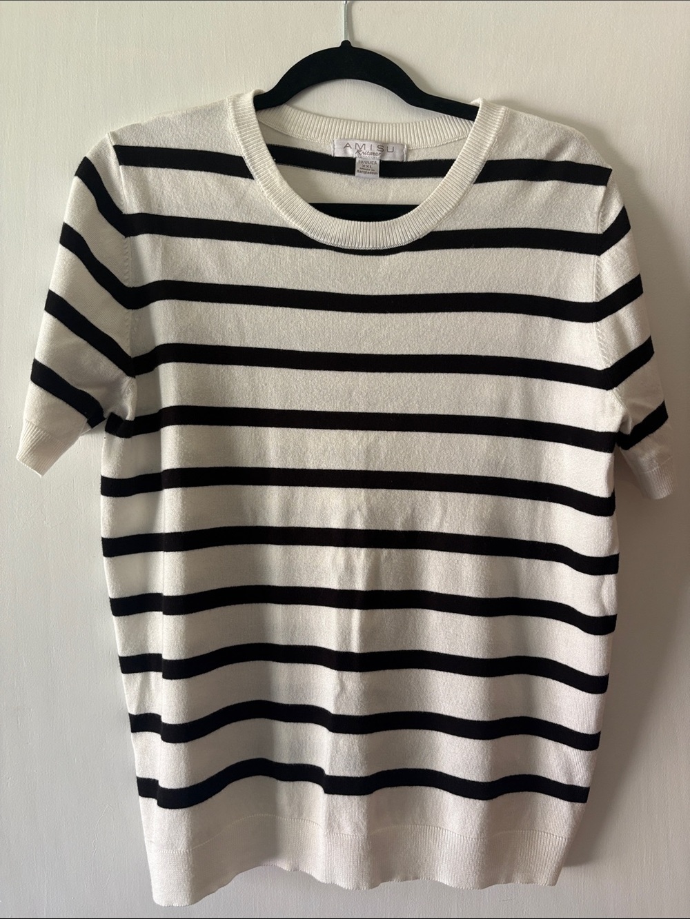 Amisu Black & White Striped Short-Sleeve Knit Tee